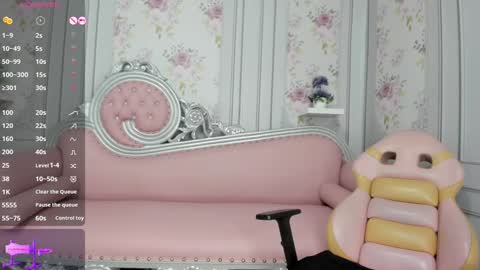 Snapshot of tasty_desires chatting on 12-27-24, 01:28 TATIS online show from 12-27-24, 01:28