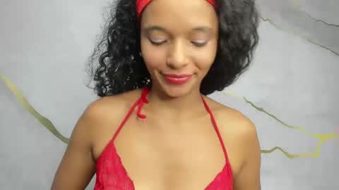 Snapshot of tasty_desires chatting on 02-26-25, 08:04 TATIS online show from 02-26-25, 08:04