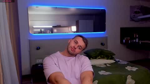 My shows 2100500 UTC3 online show from 01-10-25, 10:36