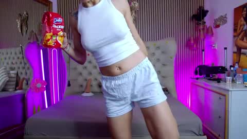 TastyPatricia online show from 06-25-26, 09:03
