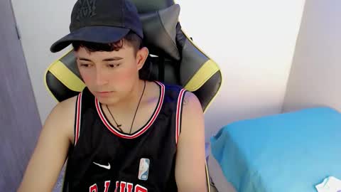 T A T A N online show from 11-26-25, 08:32