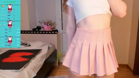 Lizzy online show from 12-22-24, 01:11