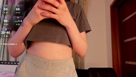 Lizzy online show from 01-21-25, 05:09