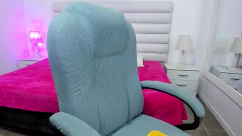 Snapshot of tatiana_arboleda chatting on 09-17-25, 03:14 tatiana_arboleda online show from 09-17-25, 03:14