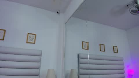 Snapshot of tatiana_arboleda chatting on 09-19-25, 03:08 tatiana_arboleda online show from 09-19-25, 03:08