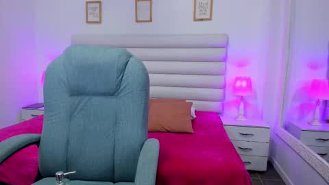 Snapshot of tatiana_arboleda chatting on 09-23-25, 10:51 tatiana_arboleda online show from 09-23-25, 10:51