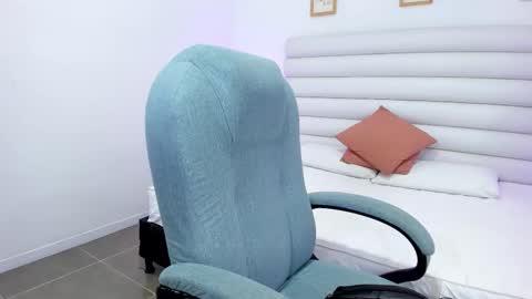 tatiana_arboleda online show from 01-13-26, 04:07