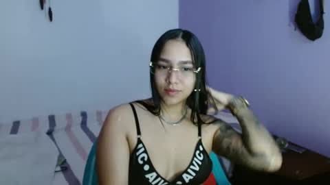Snapshot of tatiana_quiroz chatting on 10-09-25, 09:57 TATI online show from 10-09-25, 09:57