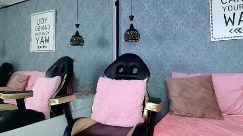 Tati online show from 02-17-25, 08:26