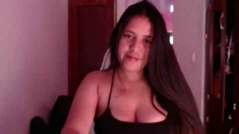 Snapshot of tatianaez22 chatting on 04-27-26, 03:21 tatianaez22 online show from 04-27-26, 03:21
