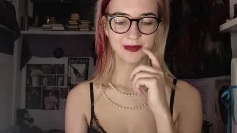 Snapshot of tatianaromanova chatting on 02-05-26, 09:19 Tatiana online show from 02-05-26, 09:19