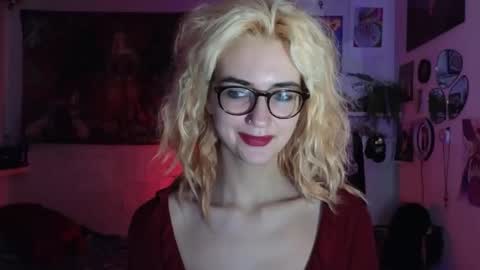 Snapshot of tatianaromanova chatting on 03-23-26, 09:30 Tatiana online show from 03-23-26, 09:30