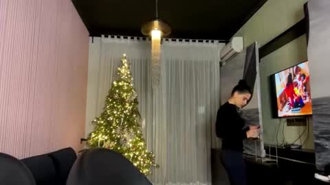 Snapshot of tatianawwww chatting on 01-12-26, 05:29 Tati online show from 01-12-26, 05:29