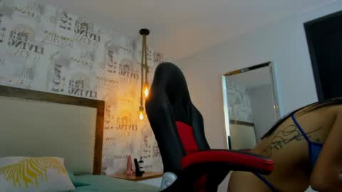 T A T I  online show from 04-22-26, 02:25