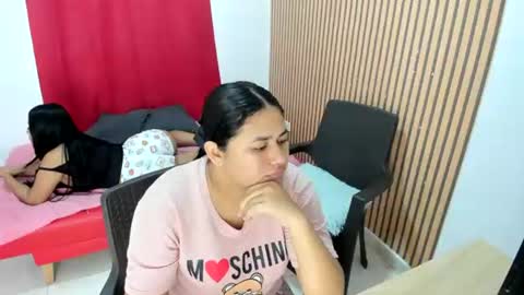 Snapshot of tatihot_6969 chatting on 07-09-26, 03:21 tatihot_6969 online show from 07-09-26, 03:21