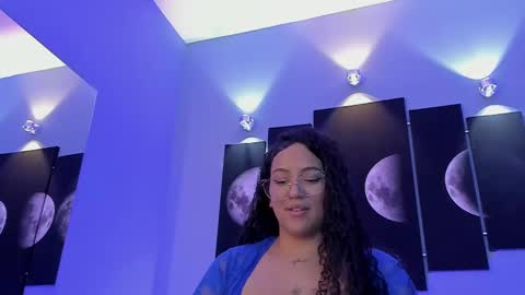Snapshot of tatii_moon chatting on 02-13-25, 09:51 Tati online show from 02-13-25, 09:51