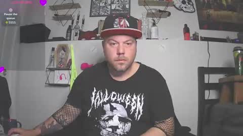 Snapshot of tattdxxx chatting on 09-18-25, 10:17 just jay1988 online show from 09-18-25, 10:17
