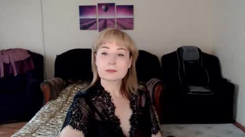 Snapshot of tattease chatting on 09-24-25, 04:05 Tattease online show from 09-24-25, 04:05