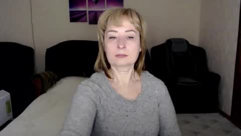 Snapshot of tattease chatting on 10-18-25, 04:26 Tattease online show from 10-18-25, 04:26