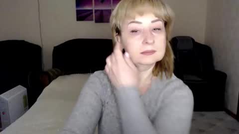 Snapshot of tattease chatting on 10-22-25, 04:02 Tattease online show from 10-22-25, 04:02