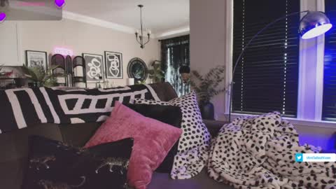 Snapshot of tatted_vixen chatting on 03-31-26, 06:52 Tatted Queen online show from 03-31-26, 06:52