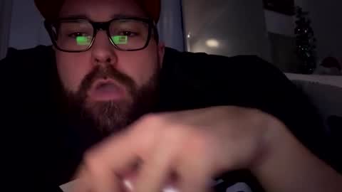 MrMrs online show from 12-28-24, 04:08