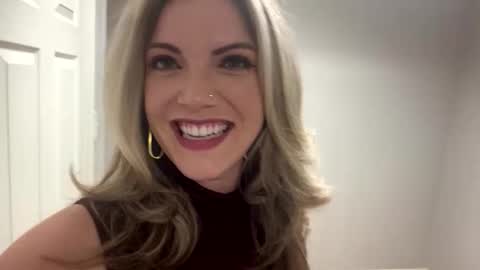 Snapshot of tattedlasirena chatting on 11-06-25, 06:20 La Sirena online show from 11-06-25, 06:20