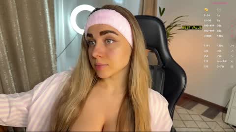 Snapshot of tatti_1 chatting on 09-29-25, 03:22 Tata online show from 09-29-25, 03:22