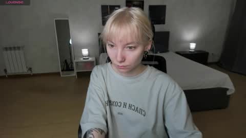 tattoo_artbaby online show from 11-28-25, 01:30