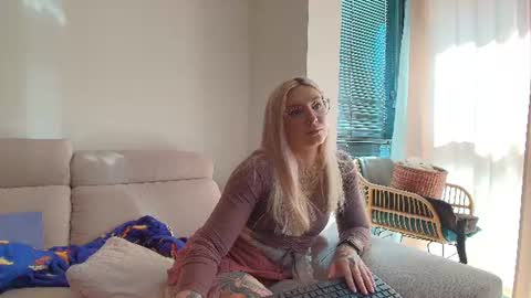 tattoobbgirl online show from 06-17-26, 03:24