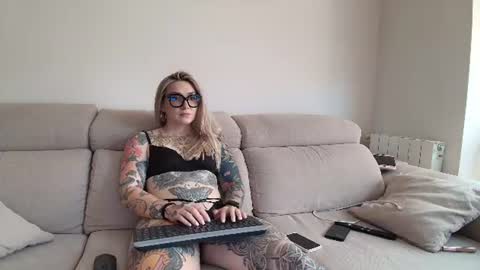 tattoobbgirl online show from 06-23-26, 05:11