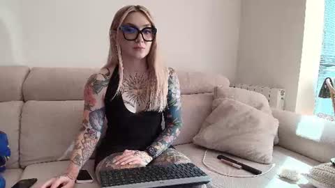 tattoobbgirl online show from 06-27-26, 04:01