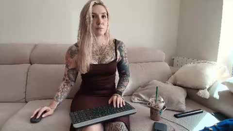 tattoobbgirl online show from 07-01-26, 03:34