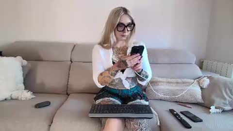 tattoobbgirl online show from 07-02-26, 05:08