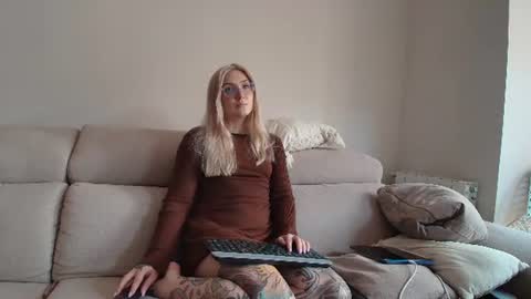 tattoobbgirl online show from 07-21-26, 06:10