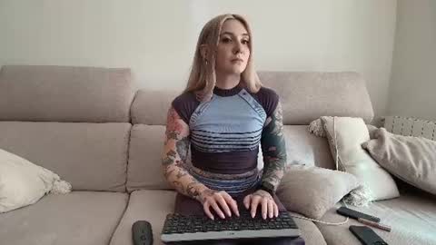 tattoobbgirl online show from 07-27-26, 03:41