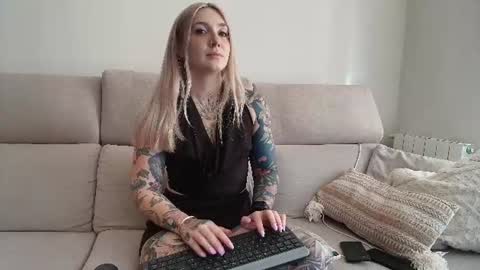 tattoobbgirl online show from 07-28-26, 02:35