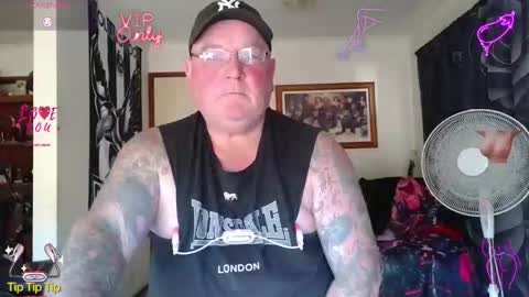 Snapshot of tattzsexy chatting on 04-30-26, 03:13 tattzsexy online show from 04-30-26, 03:13