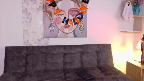 Taty Miller online show from 10-26-25, 02:12