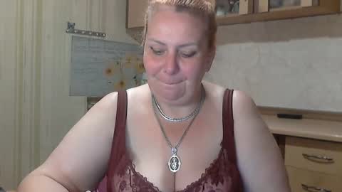 tatyanka_ online show from 11-18-25, 04:39