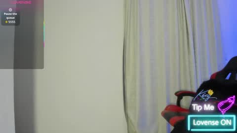 Snapshot of taurus_boy1 chatting on 05-04-26, 10:11 T A U R U S online show from 05-04-26, 10:11