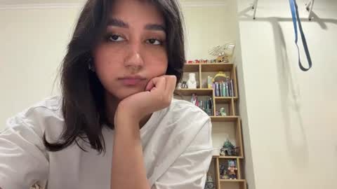 Snapshot of tawnyamartinek chatting on 06-29-26, 10:15 Riza online show from 06-29-26, 10:15