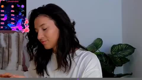 TayaKayan online show from 12-18-24, 03:04