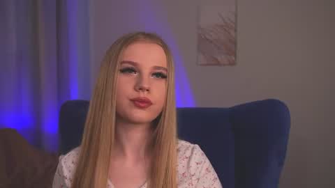 Taya online show from 06-16-26, 03:47