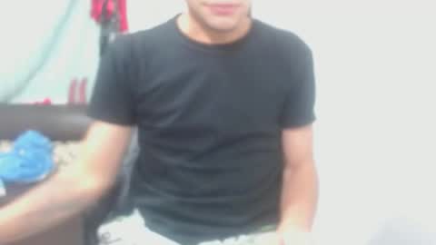 Snapshot of tayler_and_alina chatting on 12-30-24, 12:32 MARCELO MILK online show from 12-30-24, 12:32