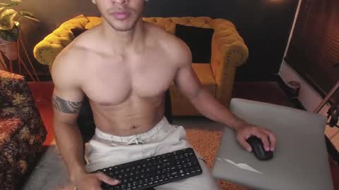 Tayler online show from 11-27-25, 01:29