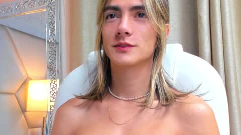 tayler_swift1 online show from 01-12-25, 12:23