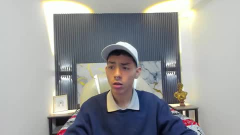 TAYLER online show from 12-21-25, 02:51