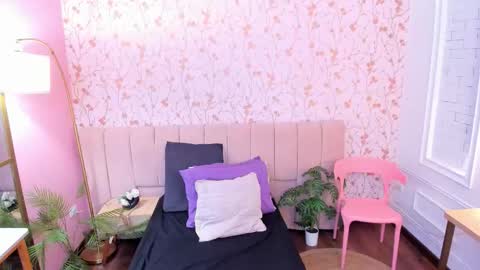 Taylor Bennet online show from 02-25-26, 11:53