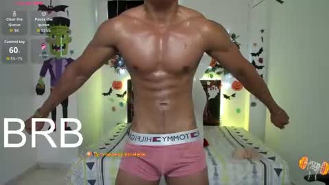 Snapshot of taylor_johnn chatting on 06-10-26, 03:00 Penagos zz online show from 06-10-26, 03:00